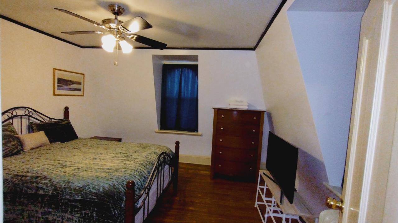 A Private Room In A Mini Mansion  Plainfield Luaran gambar