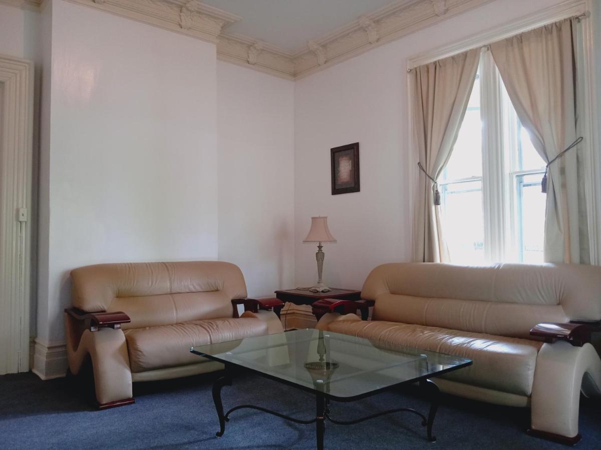 A Private Room In A Mini Mansion  Plainfield Luaran gambar